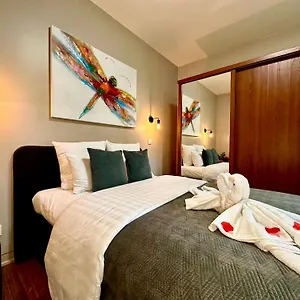  Appartement Luxury Castel By Rikas